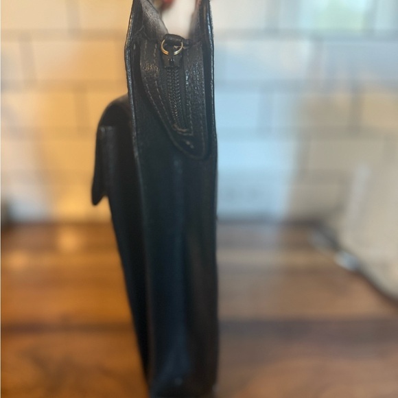 Authentic Gucci Diana Briefcase – 1990s Icon w/ Bamboo Top Handle - Picture 3 of 5